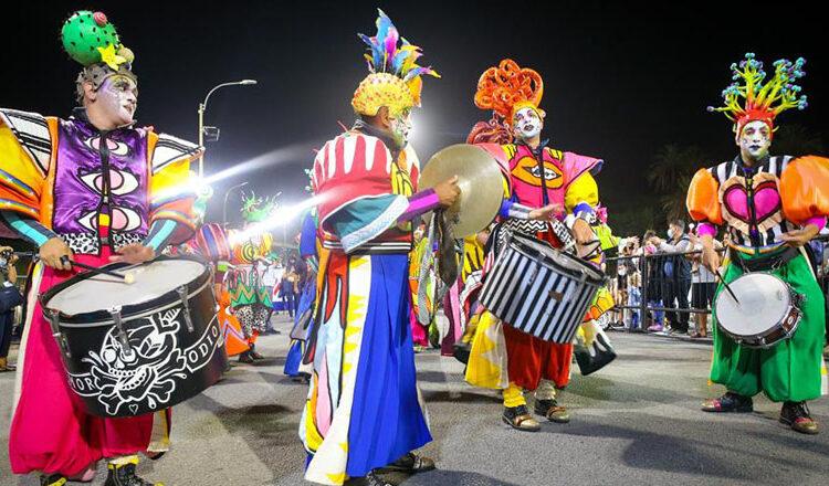 Los uruguayos y el carnaval